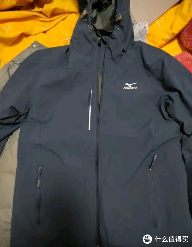 美津浓加绒夹克,保暖又时尚