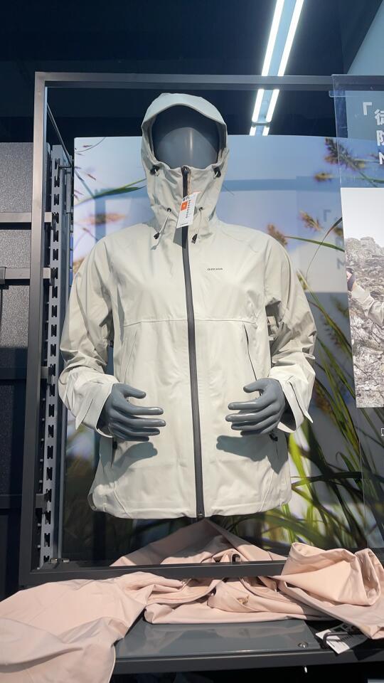 迪卡侬MH500:防水透气极致体验,户外通勤两相宜