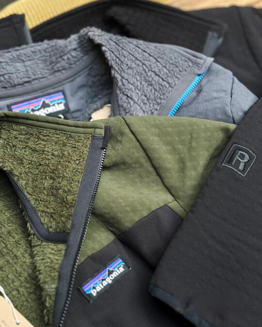 国产抓绒夹克实测对比:阿珂姆PK巴塔R2